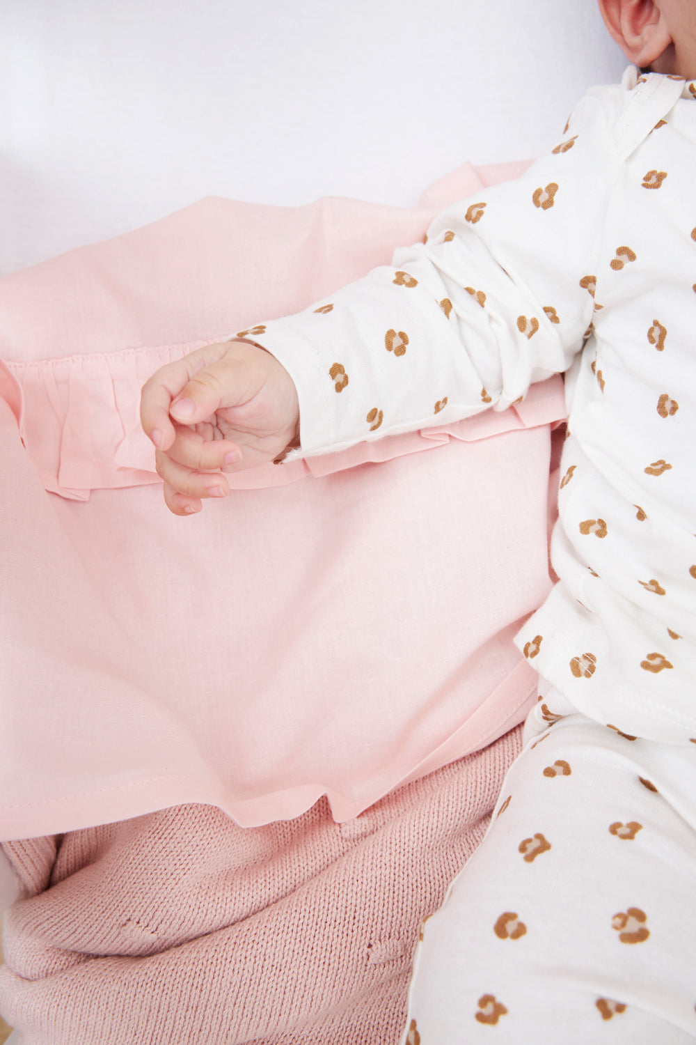 Laken wieg - Ruffles - 75x100 cm - Jersey - Soft Roze - Meyco