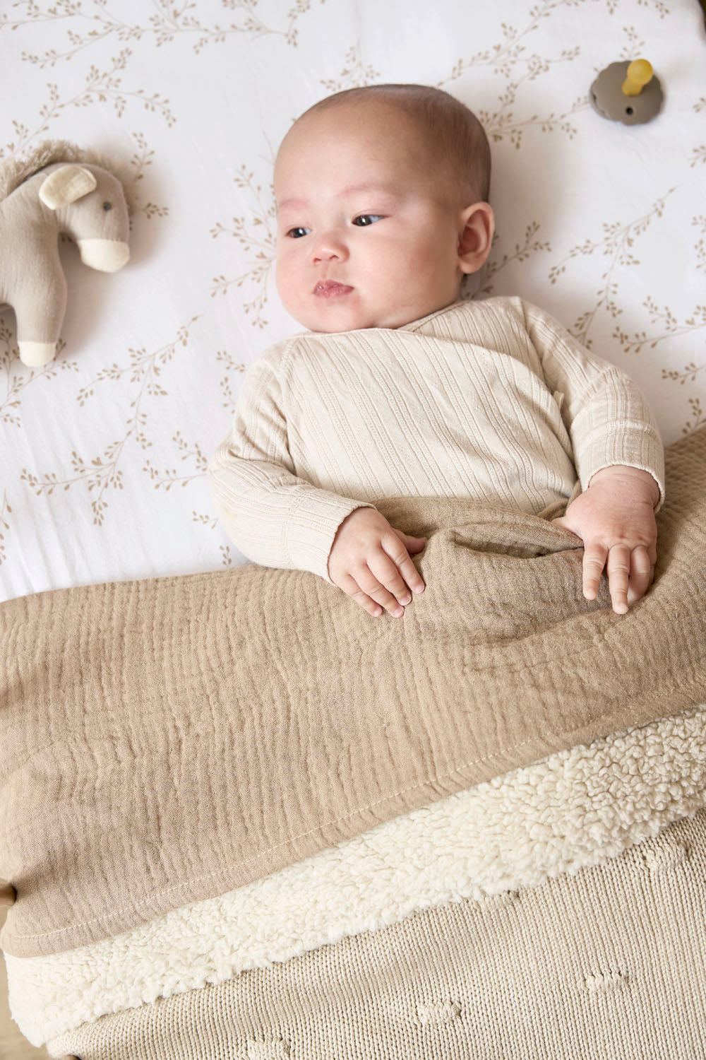 Pre-order | Meyco Baby deken Knots Teddy - Soft Sand 100x150cm